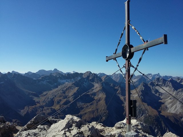 Beste Fernsicht von der Kogelseespitze 2.647m in den Lechtaler Alpen 