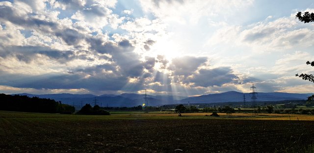 Sonnenstrahlen übers Laßnitztal !