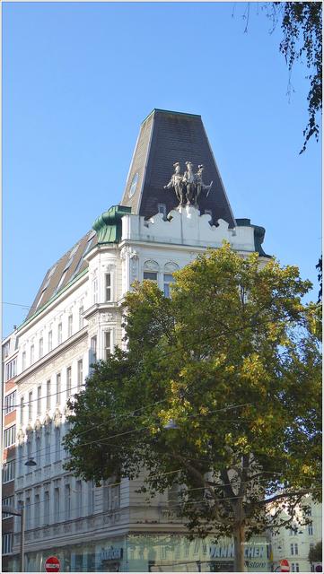 Mehr über dieses Haus kann in meinem Beitrag nachgelesen werden.