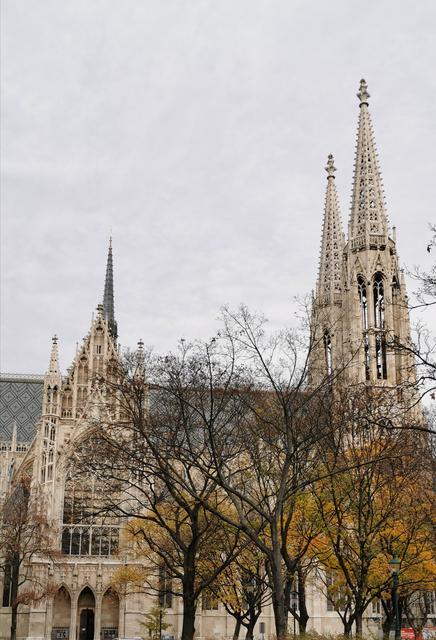 Einen schönen Sonntag wünsche ich euch mit dem Bild der Votivkirche