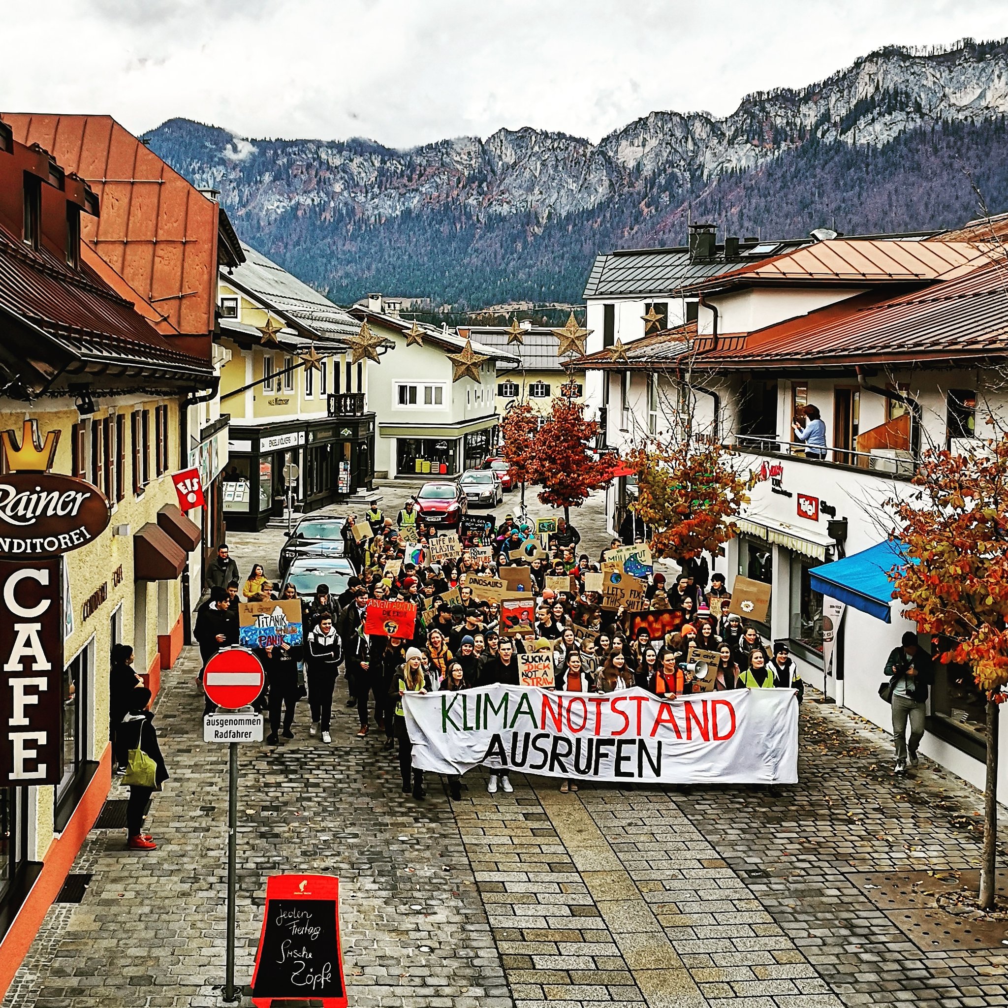 FridaysForFuture Demo in St. Johann in Tirol FridaysForFuture Demo in St. Johann in Tirol