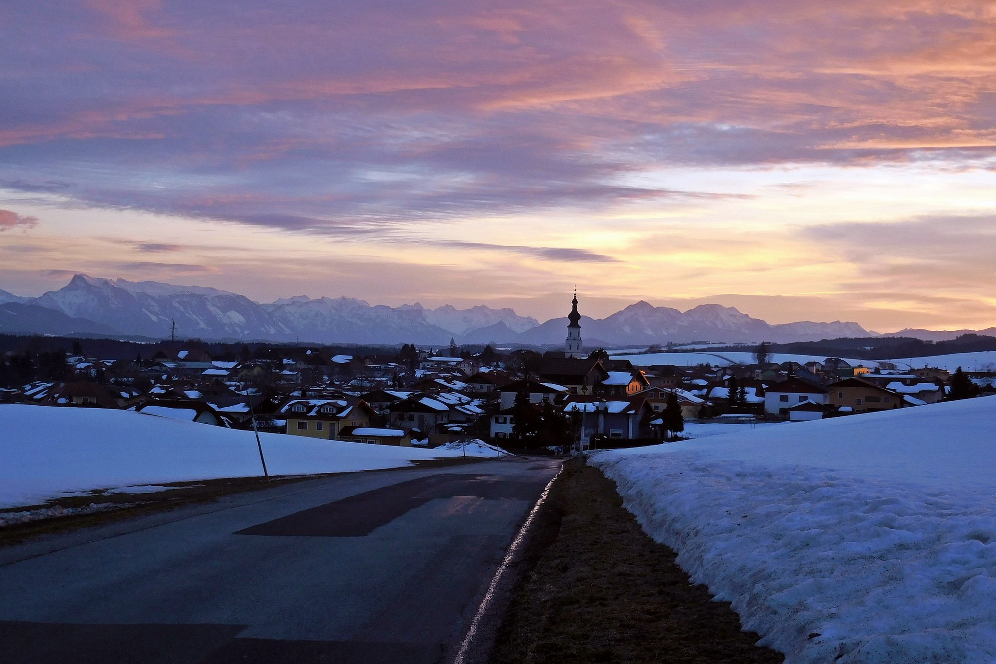 Sonnenuntergang über Köstendorf