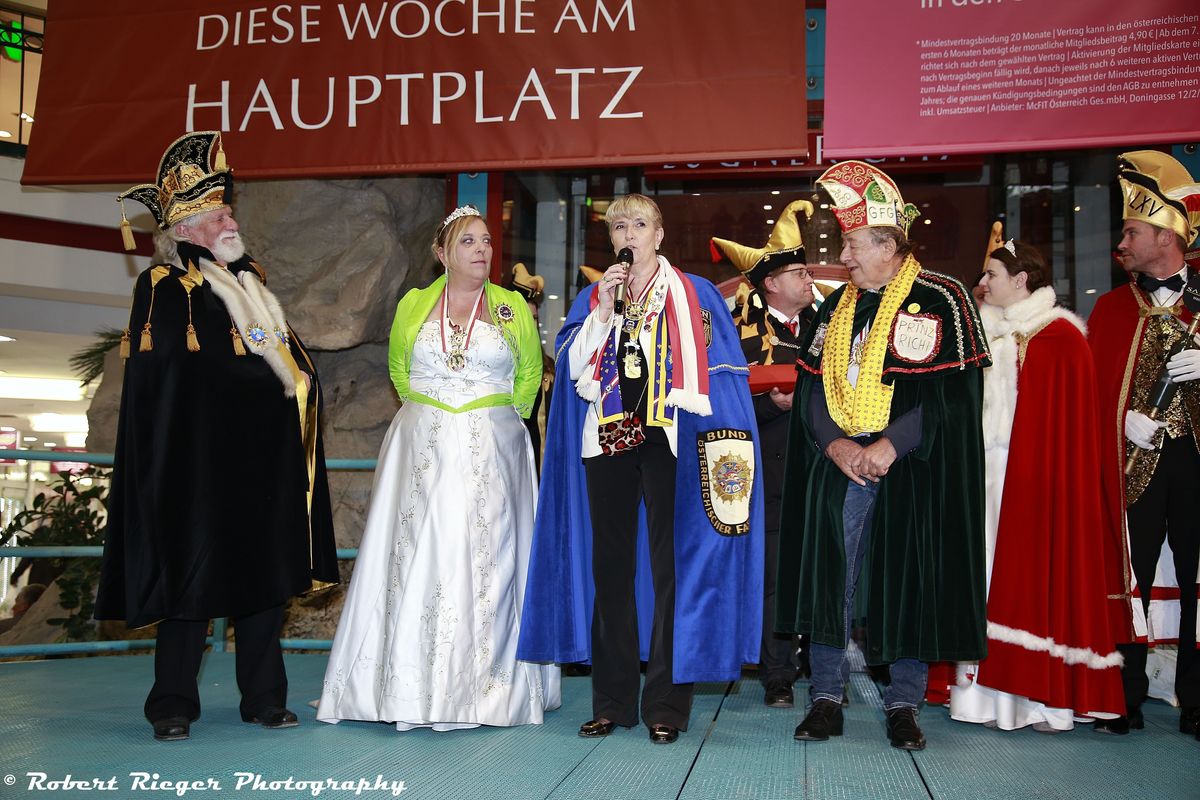 Villacher Fasching Lei Lei In Der Lugner City 14 1 2020 Foto