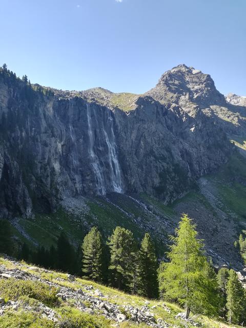 Fallender Bach