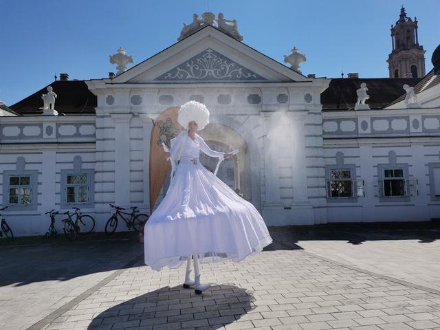 Zackenzilli feiert bei den NÖKISS die Weltpremiere der Figur "Waterlily".