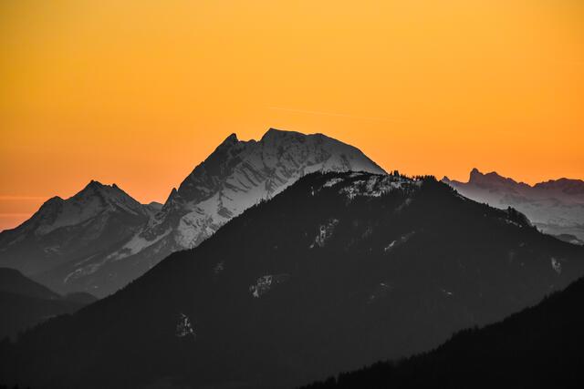 der Grimming im Sonnenuntergang vom Gesäuse toll zu erblicken