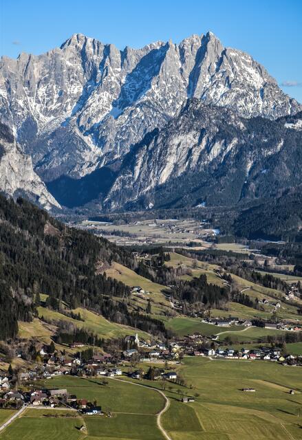 oh wie wundervoll es doch in den Haller Bergen ist, von der Zirnitz überblickt man das gesamte Tal und die Gesäuseberge