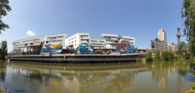 Ein architektonisches Glanzstück mit dem besonderen Flair, direkt am Ufer des Donaukanals.