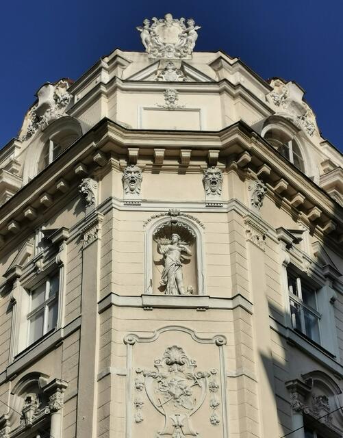 Architektur in Wien, hier in der Porzellangasse 
