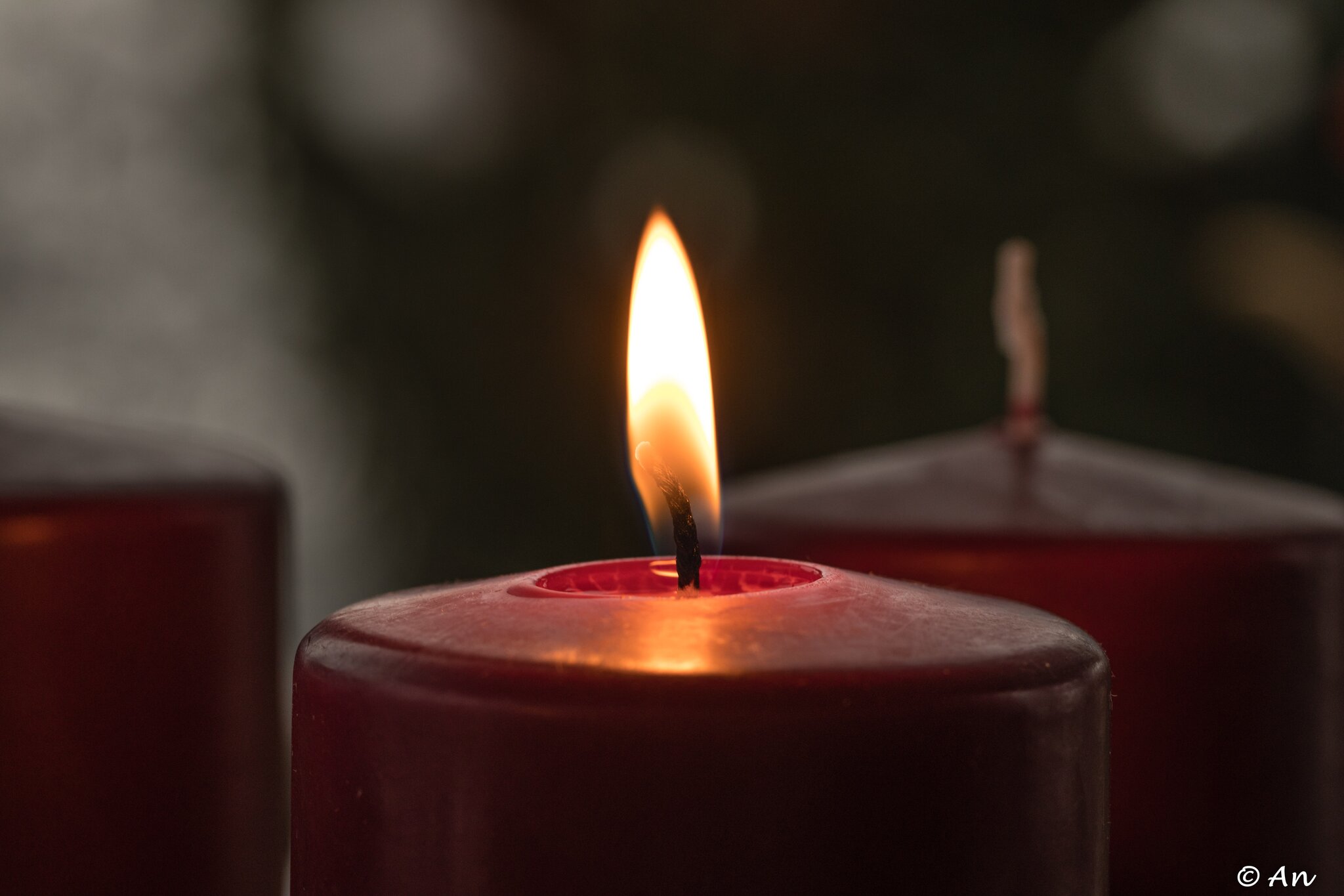 Das Wesentliche einer Kerze ist nicht das Wachs, das seine Spuren hinterlässt, sondern das Licht!