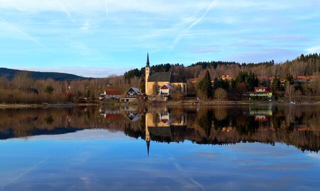 Blick über den Moldaustausee.....