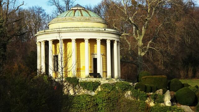 Ein empfehlenswertes Ausflugsziel: Der Leopoldinentempel im Schlosspark Esterházy in Eisenstadt (Burgenland) ... 

Auf den Spuren von Joseph Haydn ... 
Doku 1: Sein Geburts- und Elternhaus in Rohrau (NÖ) ...  &gt;&gt;&gt; Link zum Bildbericht 1
Doku 2: Auf seinen Wegen in Eisenstadt (Bgld.) ...  &gt;&gt;&gt; Link zum Bildbericht 2
 | Foto: Silvia Plischek