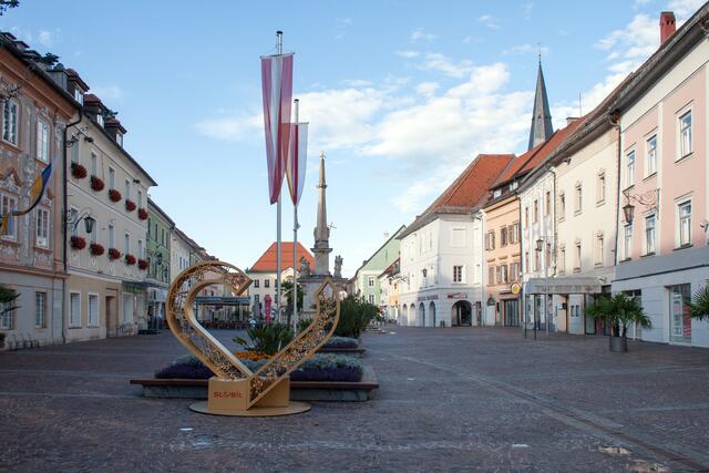 Hauptplatz St. Veit a.d. Glan. Mehr Information findet ihr hier: Stadtbummel in St. Veit an der Glan | Foto: © by Ing. Günter Kramarcsik