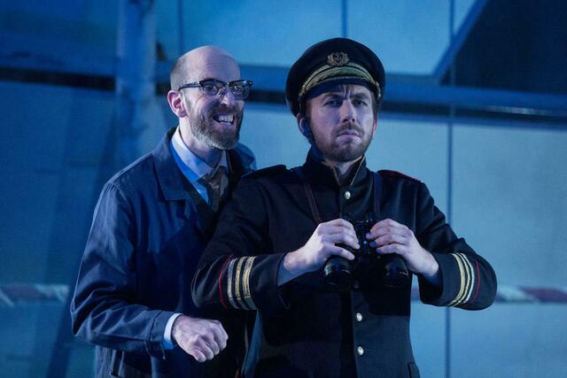 sirene Operntheater 2018: DAS TOTENSCHIFF. Kammeroper von Kristine Tornquist und Oskar Aichinger nach dem gleichnamigen Roman von B. Traven. Musikalische Leitung Jury Everhartz. Im Bild Horst Lamnek und Clemens Kölbl als Skipper und Kapitän. | Foto: sirene