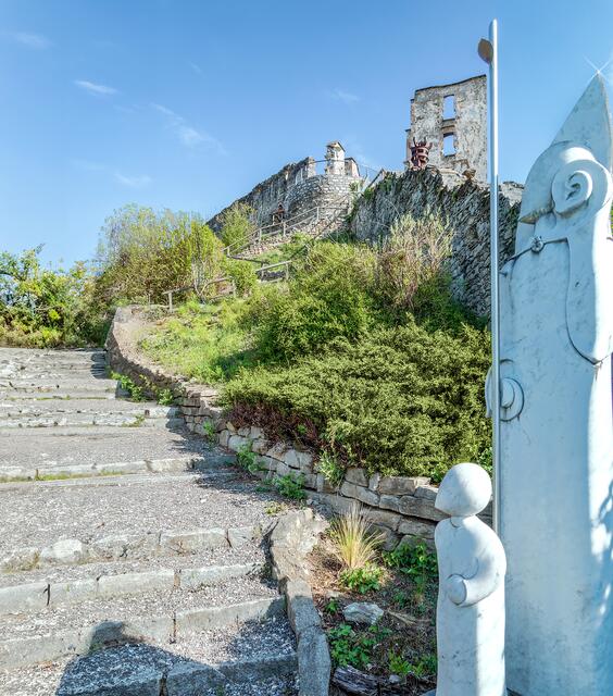 "Going up" Burgruine Obervoitsberg