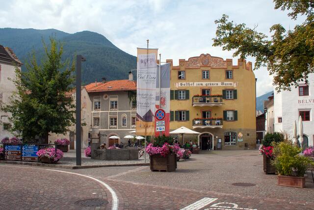 Stadtplatz. Den gesamten Beitrag findet ihr hier: 
GLURNS eine mittelalterlichen Stadt im Obervinschgau | Foto: © by Ing. Günter Kramarcsik