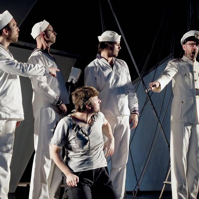 sirene Operntheater 2018: Das Totenschiff. Kammeroper von Kristine Tornquist und Oskar Aichinger nach B. Traven bei Wien Modern im Reaktor. IM Bild Clemens Kölbl, Bernhard Landauer, Gernot Heinrich, Richard Klein, Horst Lamnek | Foto: Andreas Friess
