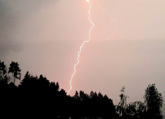 Besenreißer des Himmels - auch der Himmel ist nicht perfekt 