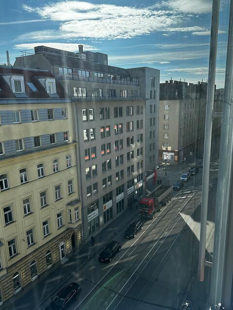 Vom 5. Stock des BFI-Gebäudes am Alfred-Dallinger-Platz aufgenommen. Wien ist einfach schön! | Foto: © Gabriele Czeiner