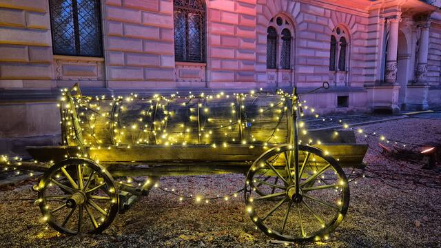 04.12.2024 gesehen Christkindlmarkt in Regensburg Schloss Emmeran 