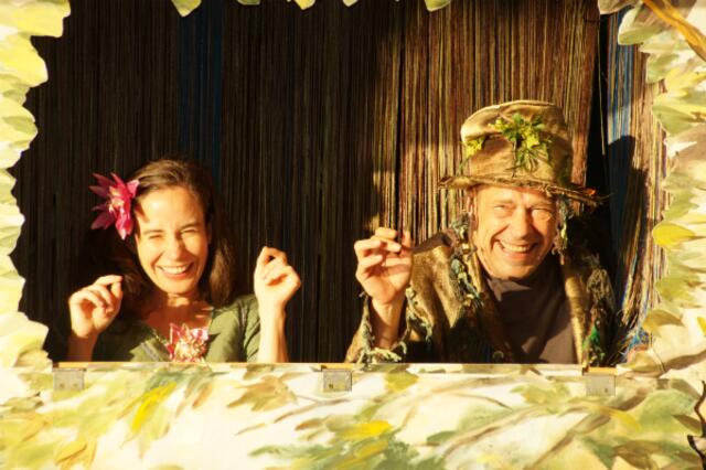 sirene Operntheater 2015: DER LANGE ATEM. Ein Theaterstück von Kristine Tornquist für das Fahrende Autheater mit Musik von Akos Banlaky. Im Bild Hanna Victoria Bauer als Donauweibchen und Kari Rakkola als Donaufürst. | Foto: Hanna Victoria Bauer