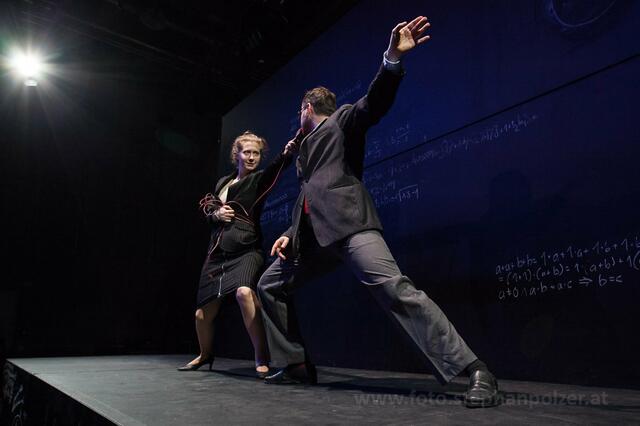 sirene Operntheater 2013: MARIELUISE. Kammeroper von Kristine Tornquist und Gernot Schedlberger. Palais Kabelwerk. Im Bild Richard Klein und Lisa Rombach. | Foto: Stephan Polzer