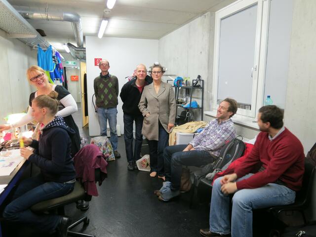 sirene Operntheater 2013: GATES. 4 Operellen für die World Music Days der IGNM bei Wien Modern 2013. In der Maske im Palais Kabelwerk bei Maskenbildnerin Csilla Domjan. | Foto: sirene