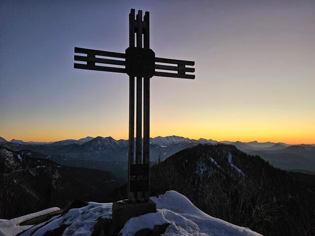 Nach Sonnenuntergang, Gipfelkreuz Ennser Hütte, Großraming | Foto: Christian Hahn