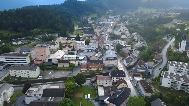 Das Stadtzentrum von Hermagor aus einer Höhe von rund 70 Meter betrachtet. Klein aber Fein | Foto: Dominik Lach
