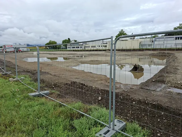 Massive Probleme mit dem Oberflächenwasser und Grundwasser rund um den Südring - aber tausende Quadratmeter werden aktuell versiegelt...  