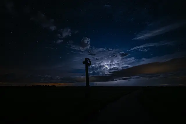 Ein Gewitter bei Nacht ergibt ein schaurig schönes Bild! 