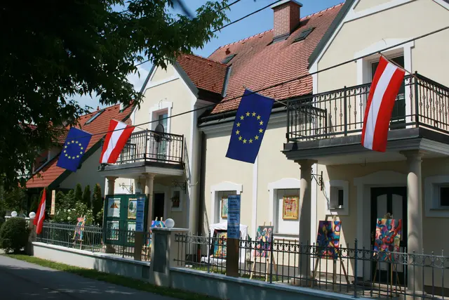 An einem Tag, "Tag der offenen Ateliers" als auch LiDo zum Bisamberg !!

SONDEREVENT, Vernissage mit gratis Happy Hour !
Beim LiDo 2025 mit kostenlosen Erfrischungen und einer Frischluft-Kunstvernissage am Fuße des Bisamberg kann man eine gemütliche Tag verbringen !
Komm vorbei, und sei dabei!!

LiDo? Links der Donau!
Am LiDo- Wandertag in Strebersdorf, am Fuße des Bisamberg ganz nahe der Wanderroute gibt es einen Event der Superlative beim 21-Kunsthaus-23, Bisamberg, Kleinhausgasse 21-Fußgeherzone, 1210 Wien. Neben den kostenlosen Erfrischungen kann man eine zeitgenössisch Frischluft-Vernissage, ein Highlight, über "Kunst der Natur" erleben. Robin der Künstler ist vor Ort und ladet gerne die Besucher*innen auf eine Erfrischung ein, wobei man über Kunst und Natur plaudern kann. Auch gibt es eine Verlosung von einem Kunstwerk an dem man teilnehmen kann, dies alles gibt es am Wandertag, sowie der "Tag der offenen Ateliers", 18. Okt. 2025 von 9:00 bis 15:00 Uhr kostenlos und nur bei Schönwetter! KOMM VORBEI UND SEI DABEI!!