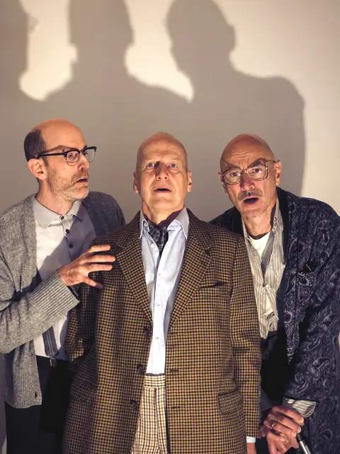 sirene Operntheater 2025: ABENDSOINNE (UA). Wien Modern The Great Learning. Im Bild Horst Lamnek, Johann Leutgeb und Andreas Jankowitsch. | Foto: sirene