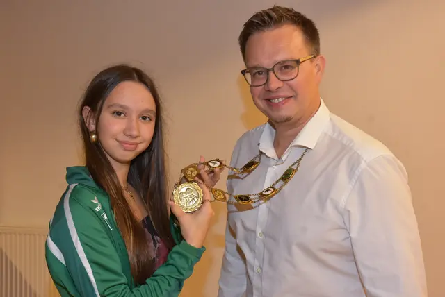 Roland Raab löste seine Tochter Jana Raab (Schützenkönigin 2024) als Schützenkönig ab. Ortsmeisterschaften Pabneukirchen.  | Foto: Zinterhof