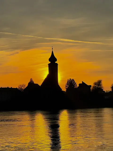 Eine ruhige Adventzeit wünsch ich euch!
Möge jedes Licht Hoffnung, Freude und Zuversicht bringen!      | Foto: Franz Dörr