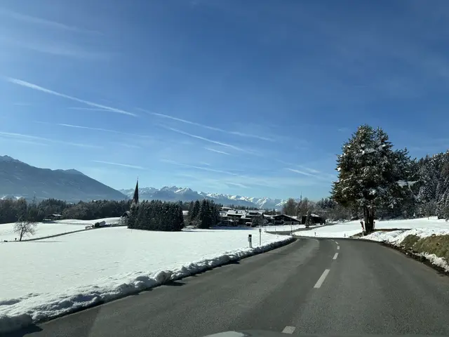 Schneelandschaft in Gnadenwald (28. November 2025) 