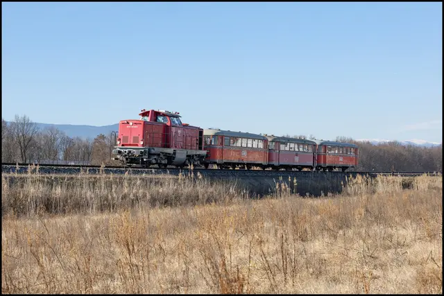 Zu beginn des Jahres wurden die Schienenbusse "Roter Blitz "  von Köflach nach Wies Eibiswald überstellt