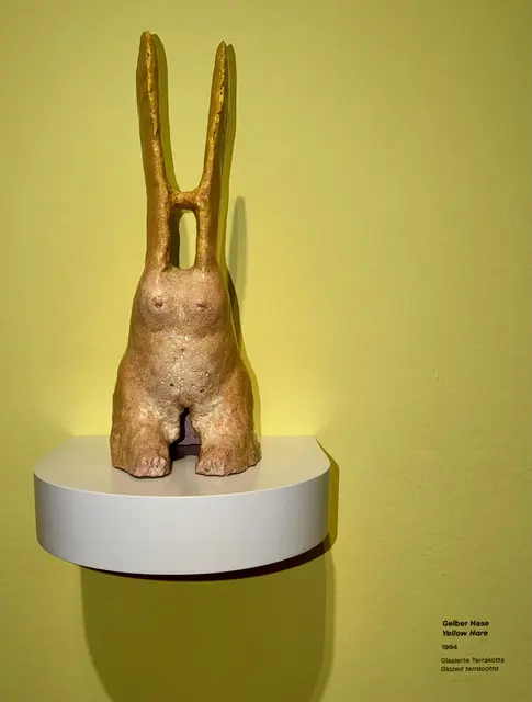 Die Albertina widmet dem beeindruckenden Kosmos der japanischen Künstlerin „Leiko Ikemura„ erstmals eine Personale.
