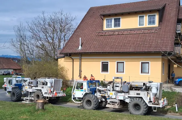 Heute fanden Seismischen Messungen der OMV GeoTherm Graz GmbH in Lamperstätten statt, es wird wohl einmal eine Therme in Lamperstätten am Waldschachersee geben ! ? 