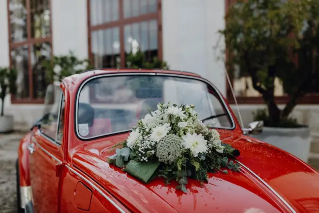Autogesteck von Melanie - Blumentraum Wels. Jetzt beginnen schon die Hochzeitsvorbereitungen!