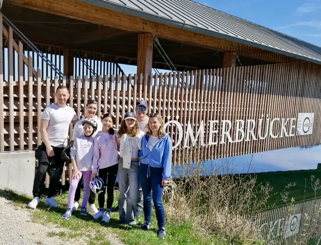 Schleißheimer Osterausflug - „Mal schnell über die Römerbrücke nach Wels“. Ostersonntag mit herrlichem Sonnenschein.