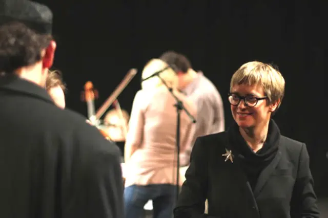 Regisseurin Kristine Tornquist bei den Dreharbeiten.

Am 23. April 2010 haben wir gemeinsam mit exil.arte einige Filmszenen zur Vorbereitung einer szenischen Produktion des Hiob von Joseph Roth und Eric Zeisl im Filmstudio der Universität für Musik und Darstellende Kunst Wien gedreht.

Eine Gemeinschaftsproduktion von exil.arte &amp; Universität für Musik und Darstellende Kunst Wien &amp; Vaughan Video KEG in Zusammenarbeit mit dem sirene Operntheater | Foto: Georg Vlaschits