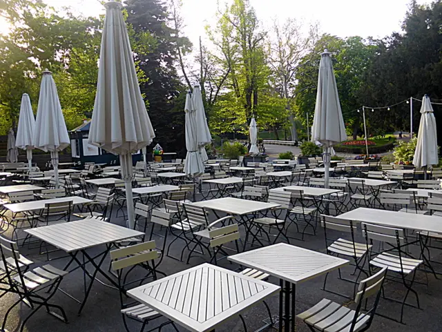 Willkommen in der "Meierei Diglas" im Türkenschanzpark - WIEN - Währing. Montag Ruhetag.