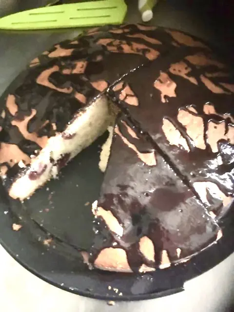 … manchmal auch  
einen leckeren Kuchen  
Genießt noch euren Sonntag 🫶