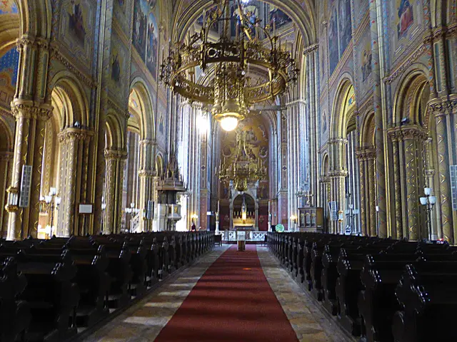 Neulerchenfelder Pfarrkirche  🙏WIEN
Kommt ruhig herein, Gott freut sich über jeden, der in sein Haus kommt, auch wenn ihr einfach nur Erfrischung sucht🙏