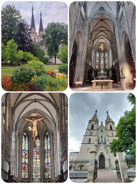 Stifts- und Pfarrkirche Admont : Das Münster ist eine der ersten neugotischen Sakralbauten Österreichs. Die beiden 73 und 74 Meter hohen Türme sind das Wahrzeichen des Steirischen Ennstales . Der Gottesmutter Maria und dem hl. Blasius geweiht