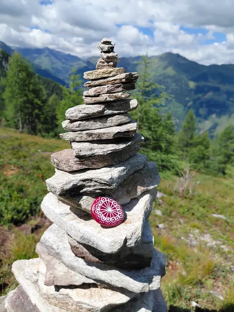 Willst du wissen wo dieser Stein liegt?DANN KLICK HIER | Foto: H.Bachinger