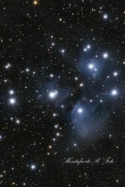 M45 Plejaden - 125 Millionen Jahre Alt.
