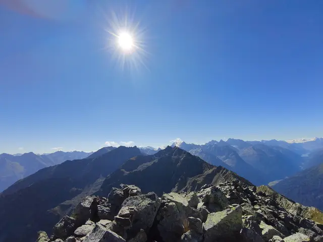 Blick ins Kaunertal von der Hohen Aifnerspitze. | Foto: Pauli Andreas