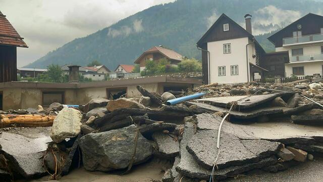 Die Zerstörung im Stadtzentrum ist enorm | Foto: MeinBezirk.at